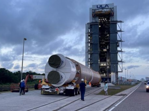 ULA начала сборку Atlas V для запуска первых спутников связи от Amazon