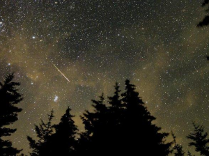 Галактики в космосе выстроились в гигантское кольцо. Астрономы такого прежде не видели