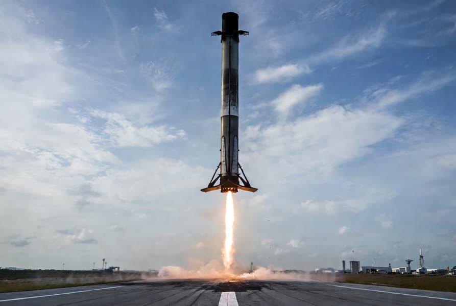 Прямо как у SpaceX: многоразовая ракета «Амур-СПГ» с возвращаемой первой ступенью не спешит, первый старт перенесли за 2030 год